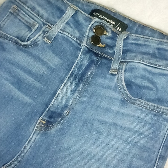 Just Black Denim Jeans - Picture 3 of 4